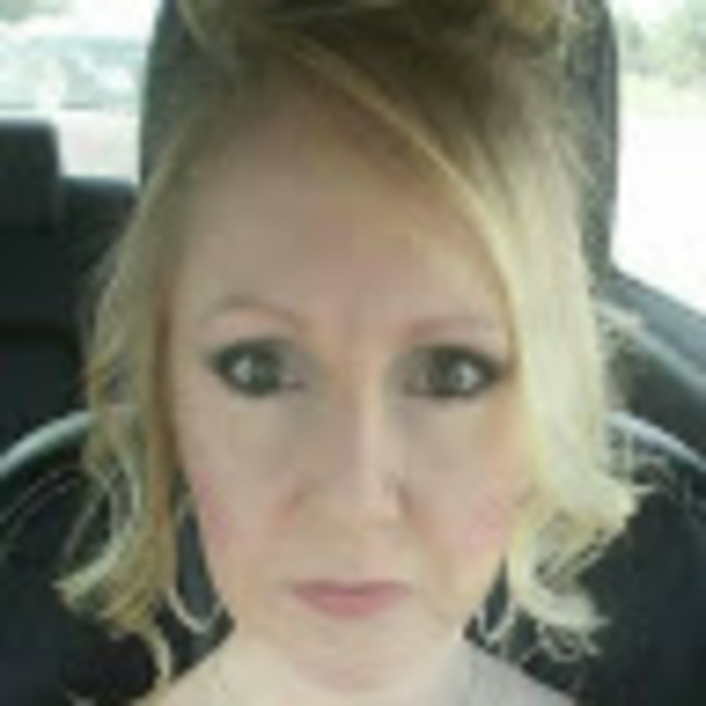 Meet your Posher, Cara